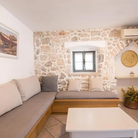 Apartment Amazing View-traditional